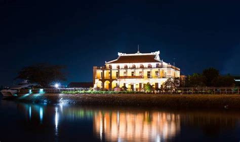 The Thon Tri Dragon Wharf! Unveiling History and Mythical Creatures on the Saigon River